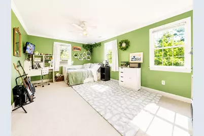 323 Oakhill Ave, Attleboro, MA 02703 - Photo 15