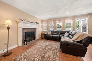323 Oakhill Ave, Attleboro, MA 02703 - Photo 9
