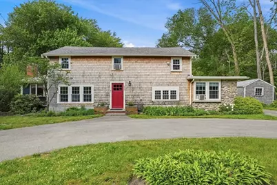 354 High St, Pembroke, MA 02359 - Photo 1