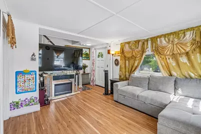 638 Boston St, Lynn, MA 01905 - Photo 7