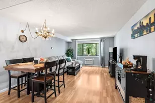4975 Washington St, Boston, MA 02132 - Photo 9