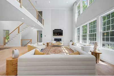 51 Chamberlain St, Hopkinton, MA 01748 - Photo 5