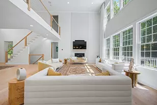 51 Chamberlain St, Hopkinton, MA 01748 - Photo 5
