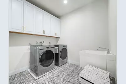 51 Chamberlain St, Hopkinton, MA 01748 - Photo 29