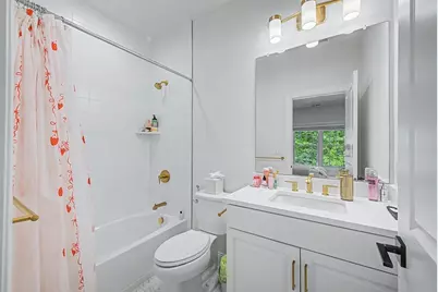 51 Chamberlain St, Hopkinton, MA 01748 - Photo 27
