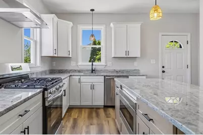 72 South Ave, Revere, MA 02151 - Photo 9