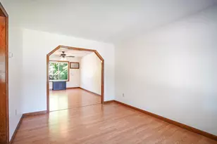 43 Oak St, Ludlow, MA 01056 - Photo 11