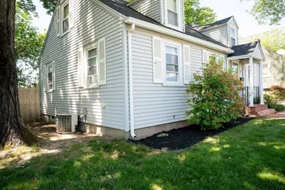 69 Alhambra Cir S, Agawam, MA 01001 - Photo 3