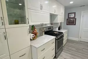 41 Bronx Rd, Boston, MA 02132 - Photo 7