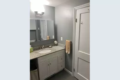 41 Bronx Rd, Boston, MA 02132 - Photo 17