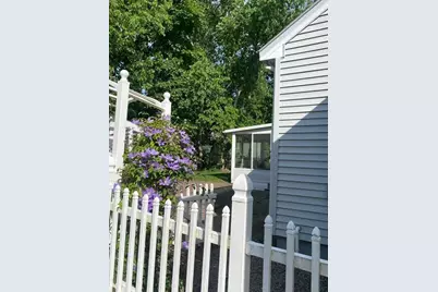 41 Bronx Rd, Boston, MA 02132 - Photo 25