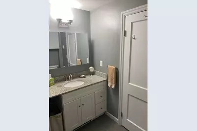 41 Bronx Rd, Boston, MA 02132 - Photo 17