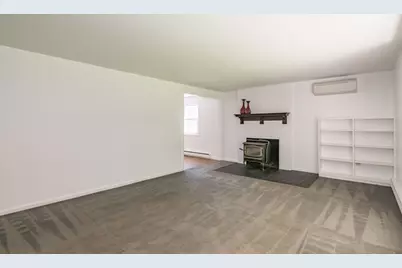 9 Long Hill Rd, Leverett, MA 01054 - Photo 7