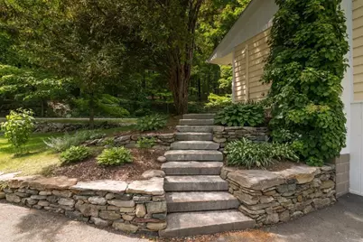 9 Long Hill Rd, Leverett, MA 01054 - Photo 3