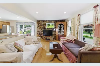 110 Parkerview St., Springfield, MA 01129 - Photo 7