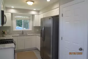 535 Shirley Ave, Somerset, MA 02725 - Photo 7