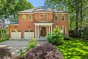 129 Rangeley Rd, Brookline, MA 02467 - Photo 7