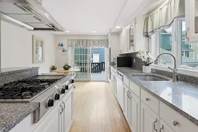 20A Raymond St #1, Everett, MA 02149 - Photo 17