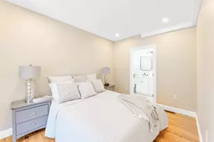 112 Armandine St, Boston, MA 02124 - Photo 19