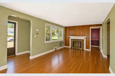37 Senator Ave, Agawam, MA 01001 - Photo 7
