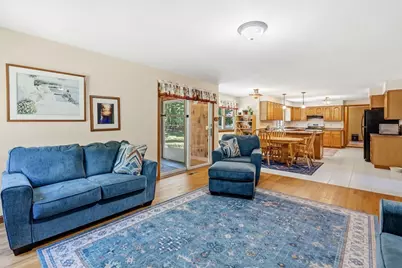 5 Geryk Ct, Southampton, MA 01073 - Photo 7
