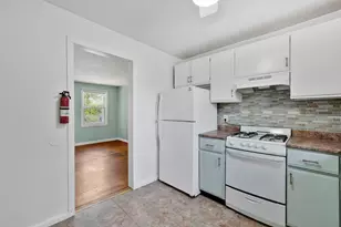524 Cold Spring Ave, West Springfield, MA 01089 - Photo 9