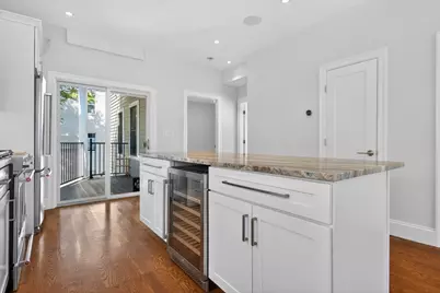 36 Rossmore St #2, Somerville, MA 02143 - Photo 5