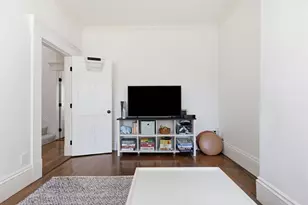 38 Bartlett St, Boston, MA 02129 - Photo 21