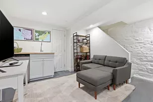 38 Bartlett St, Boston, MA 02129 - Photo 29