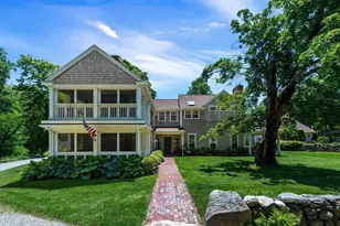 111 Slades Corner Rd, Dartmouth, MA 02748 - Photo 23