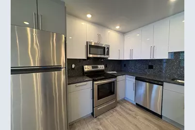 1028 Commonwealth Ave #305, Boston, MA 02215 - Photo 3