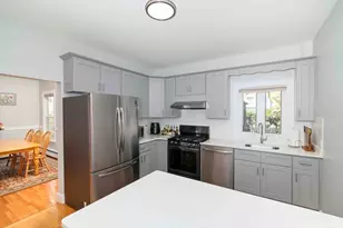 34 Spring Hill Rd, Boston, MA 02136 - Photo 15