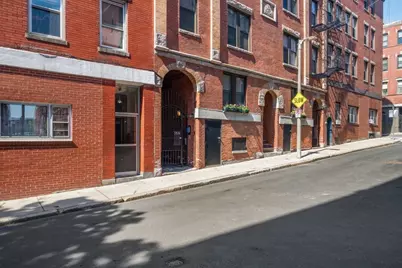 38A Charter Street #7, Boston, MA 02113 - Photo 17