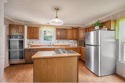 26 Groton St, Pepperell, MA 01463 - Photo 5