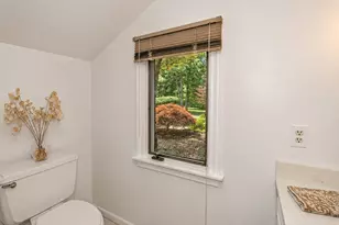 26 Brooks Rd, Longmeadow, MA 01106 - Photo 23
