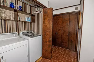 26 Brooks Rd, Longmeadow, MA 01106 - Photo 21