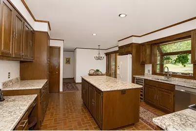 26 Brooks Road, Longmeadow, MA 01106 - Photo 13