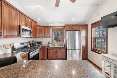 82 Dodge St #1, Beverly, MA 01915 - Photo 9