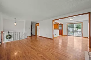 8 Main St, Wilmington, MA 01887 - Photo 13