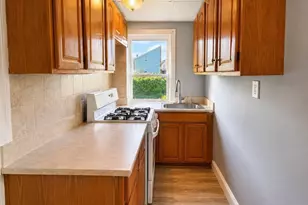 143 Division St, New Bedford, MA 02744 - Photo 3