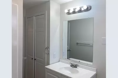 35 Donna Street, Brockton, MA 02302 - Photo 9