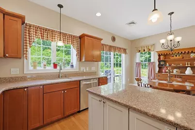 12 Zain Cir #12, Milford, MA 01757 - Photo 5