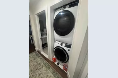 12 Hunting St #1, Cambridge, MA 02141 - Photo 5