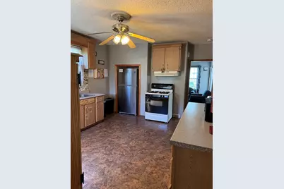 12 Sears St, New Bedford, MA 02740 - Photo 5