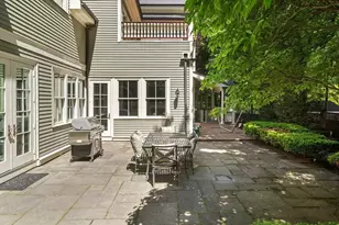 14 Winthrop St, Newton, MA 02465 - Photo 31