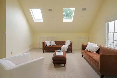 14 Winthrop St, Newton, MA 02465 - Photo 23