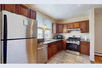 37 Towle Dr #37, Holden, MA 01520 - Photo 5