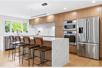 43 Upham St, Newton, MA 02465 - Photo 3