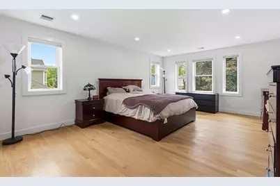 43 Upham St, Newton, MA 02465 - Photo 17