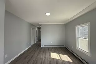 126 Cross St, Lawrence, MA 01841 - Photo 3